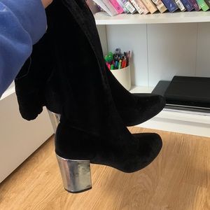 Knee high velvet boots🤗always open to negotiations
